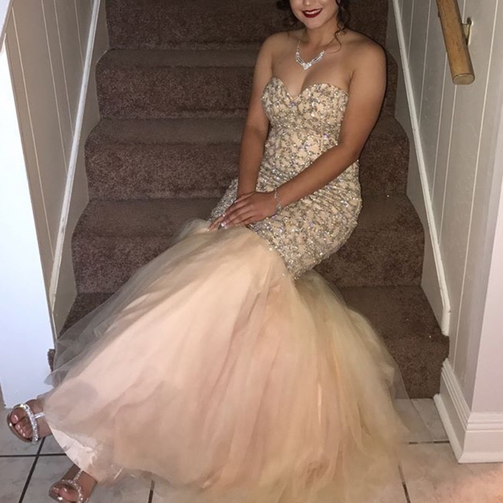 PROM DRESS